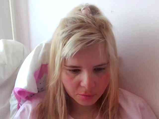 ElenaPleasure webcam