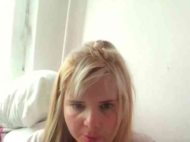 ElenaPleasure webcam