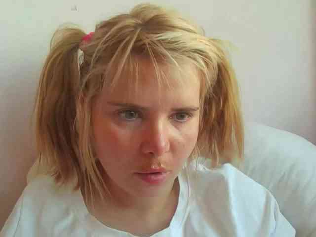 Model: ElenaPleasure