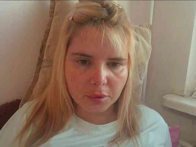 ElenaPleasure webcam