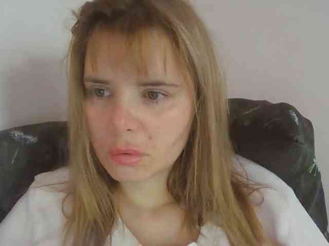 Model: ElenaPleasure