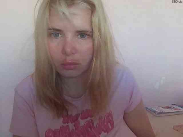ElenaPleasure webcam