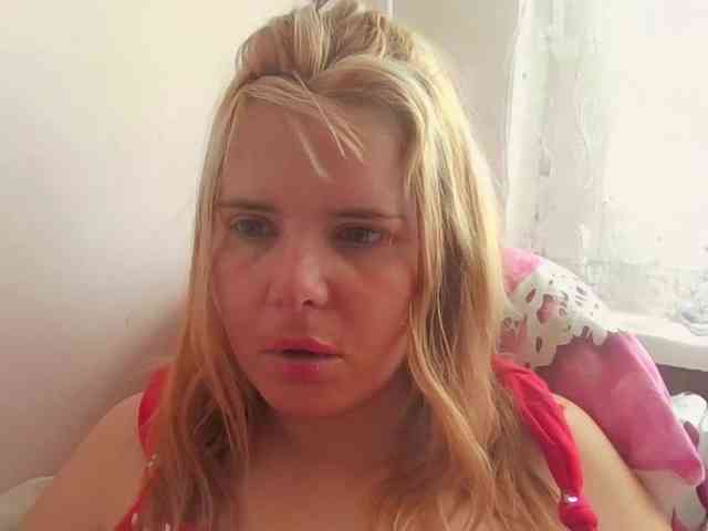 ElenaPleasure webcam