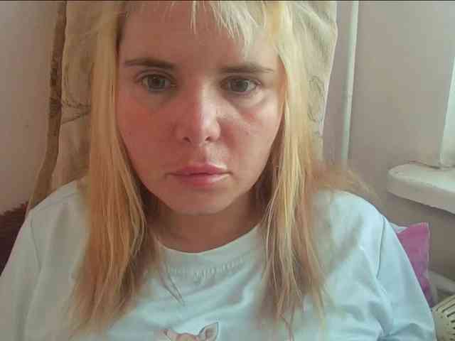 ElenaPleasure webcam