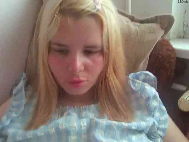 ElenaPleasure webcam