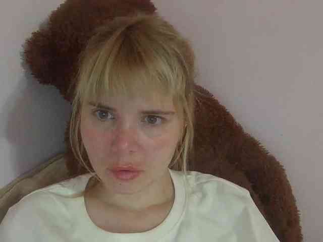 ElenaPleasure webcam