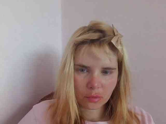 ElenaPleasure webcam