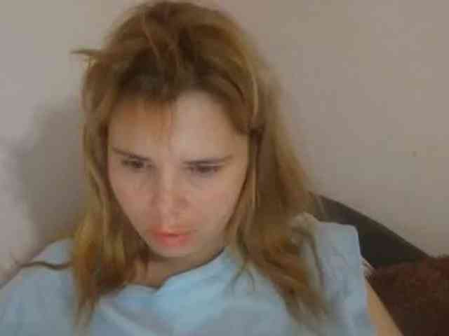 ElenaPleasure webcam