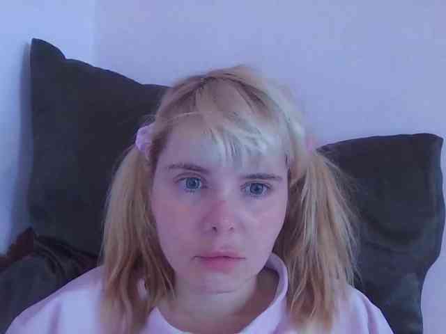 ElenaPleasure webcam