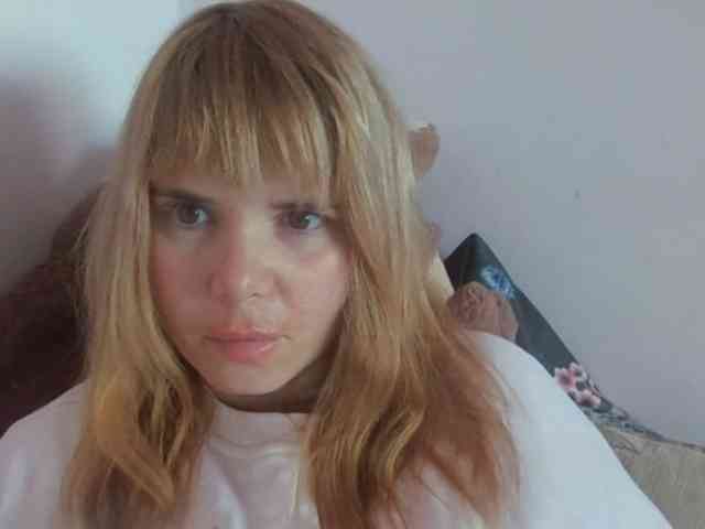 ElenaPleasure webcam