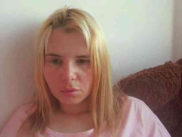 ElenaPleasure webcam