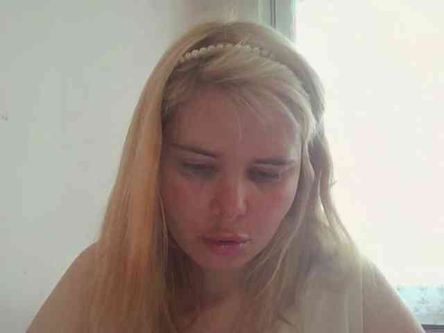 ElenaPleasure webcam