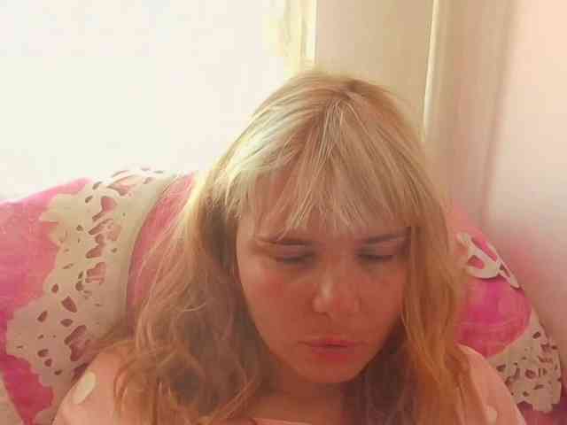 ElenaPleasure webcam