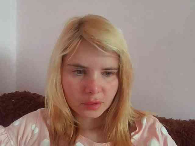ElenaPleasure webcam