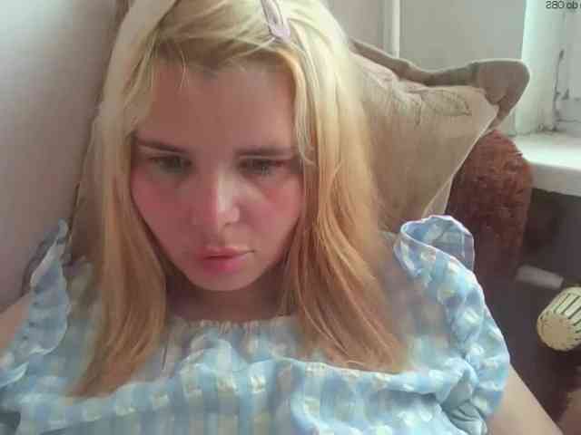 ElenaPleasure webcam