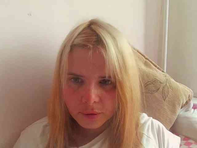 ElenaPleasure webcam