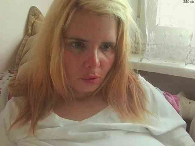 ElenaPleasure webcam