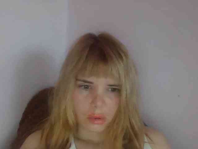 ElenaPleasure webcam