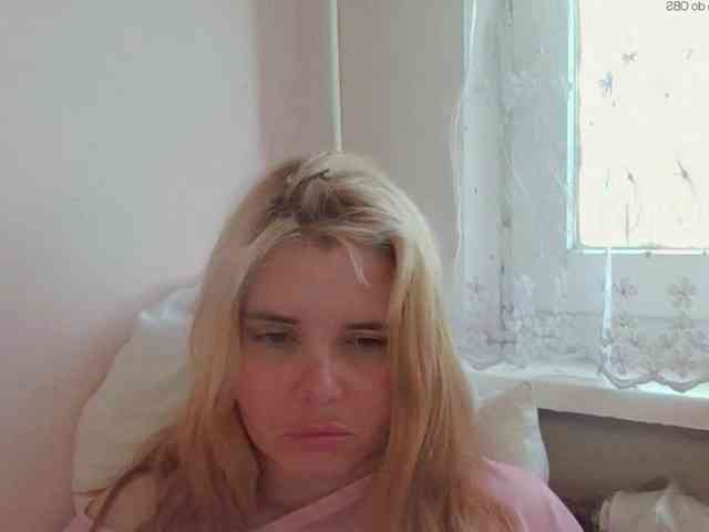 ElenaPleasure webcam