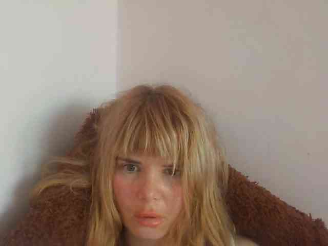 ElenaPleasure webcam