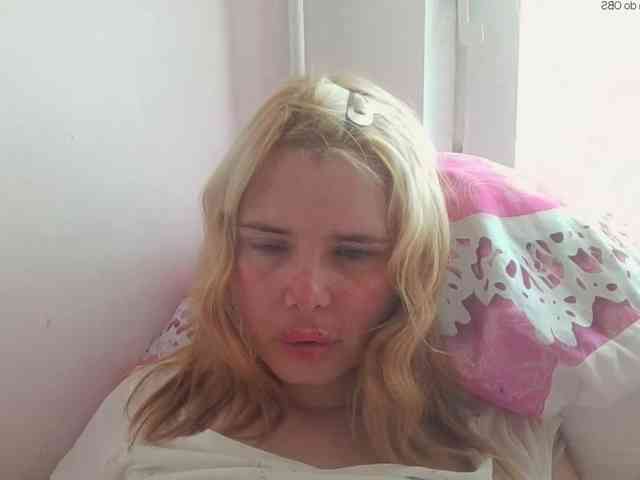 ElenaPleasure webcam