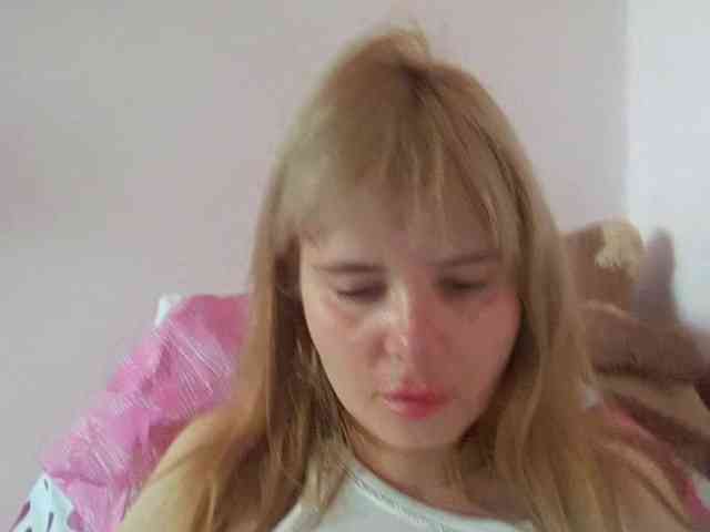 ElenaPleasure webcam