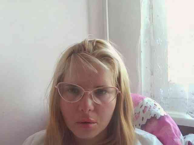 ElenaPleasure webcam