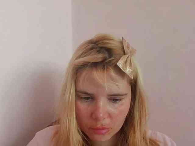 ElenaPleasure webcam