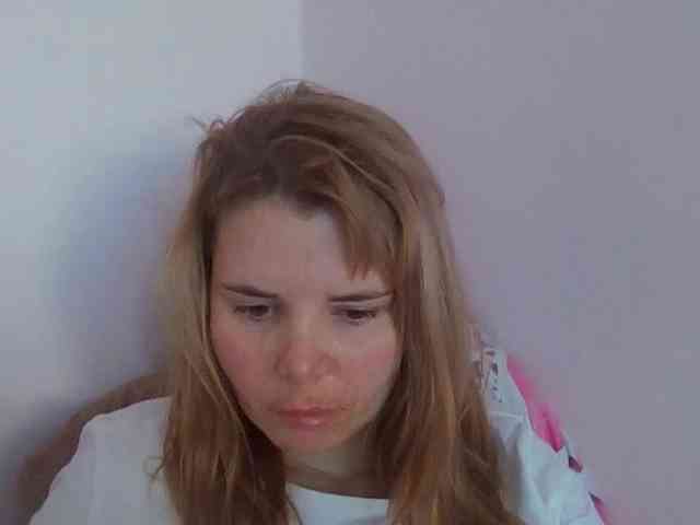 ElenaPleasure webcam