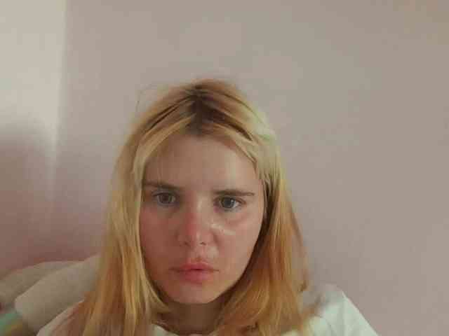 ElenaPleasure webcam