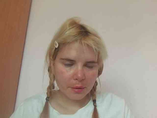 Model: ElenaPleasure