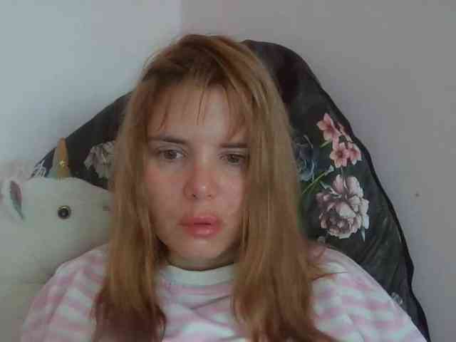 Model: ElenaPleasure