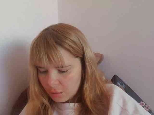 ElenaPleasure webcam
