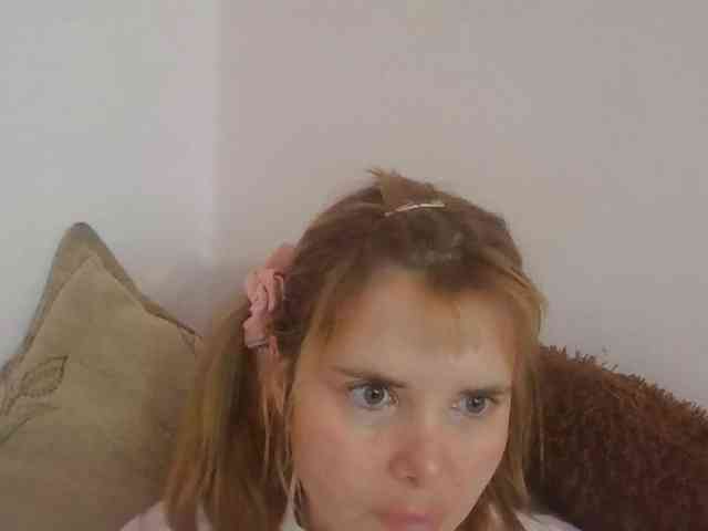 ElenaPleasure webcam