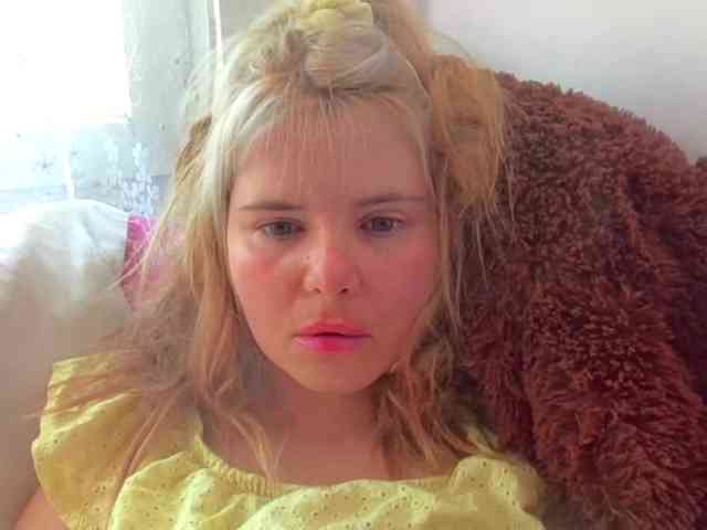 ElenaPleasure webcam