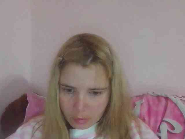 ElenaPleasure webcam