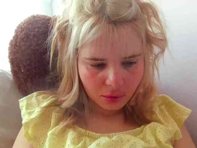 ElenaPleasure webcam