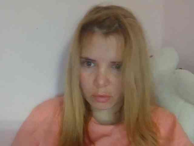 ElenaPleasure webcam