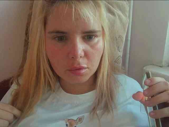 ElenaPleasure webcam