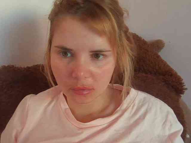 ElenaPleasure webcam