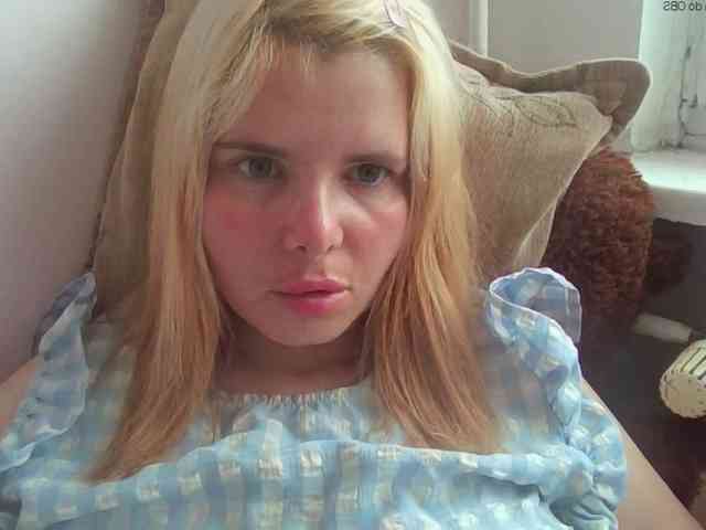 ElenaPleasure webcam