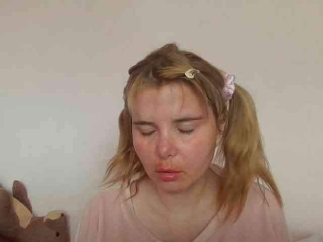 ElenaPleasure webcam