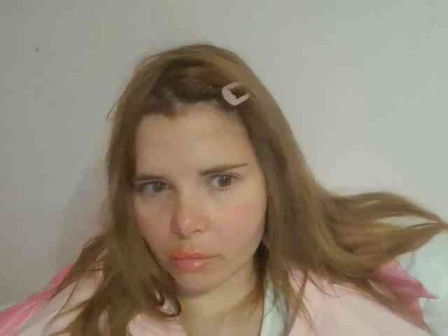 Model: ElenaPleasure
