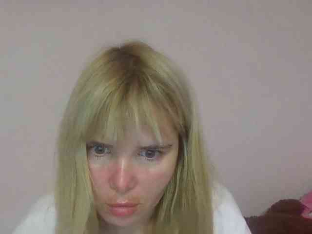 ElenaPleasure webcam