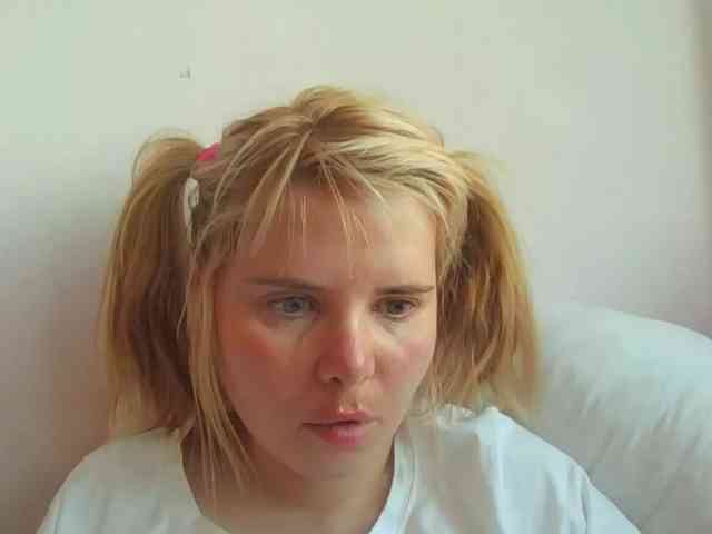 Model: ElenaPleasure