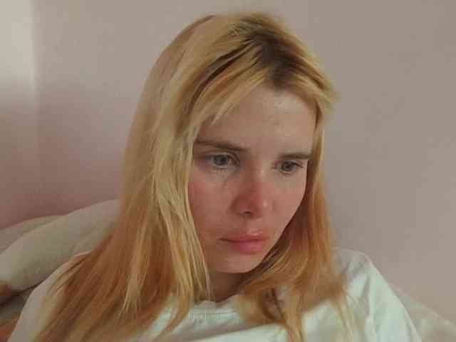 ElenaPleasure webcam