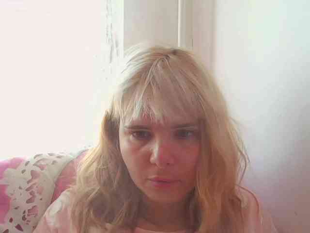 ElenaPleasure webcam