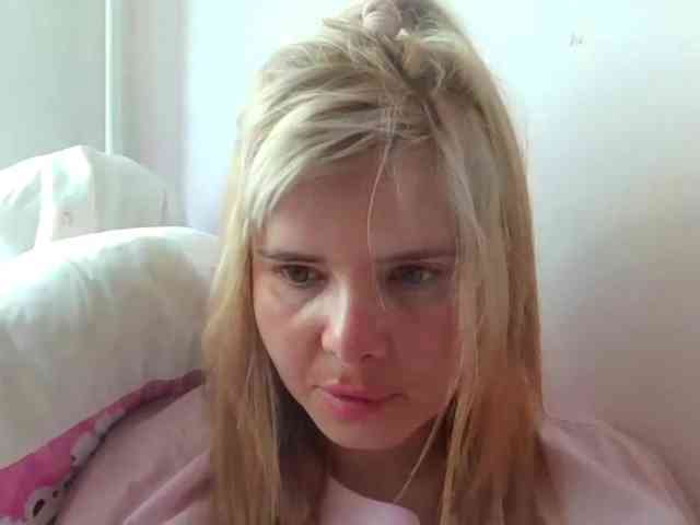 ElenaPleasure webcam