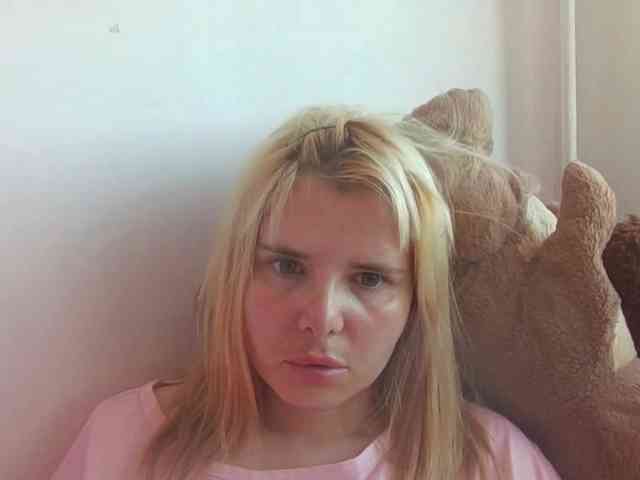 ElenaPleasure webcam