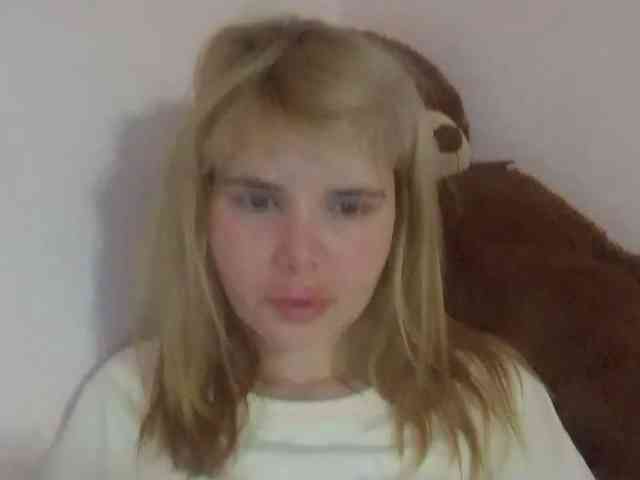 ElenaPleasure webcam